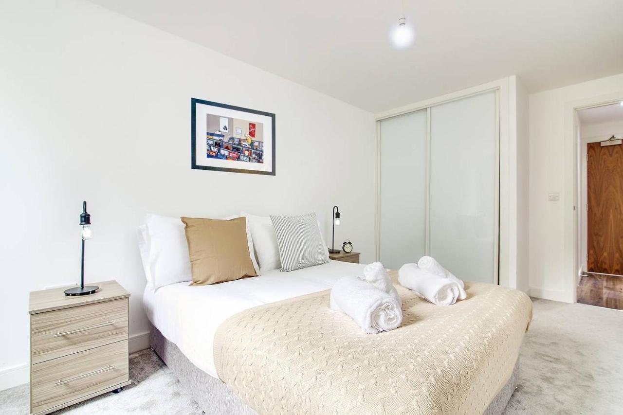 Luxe Modern Apartment By Your Perfect Stay Short Lets 伯明翰 外观 照片